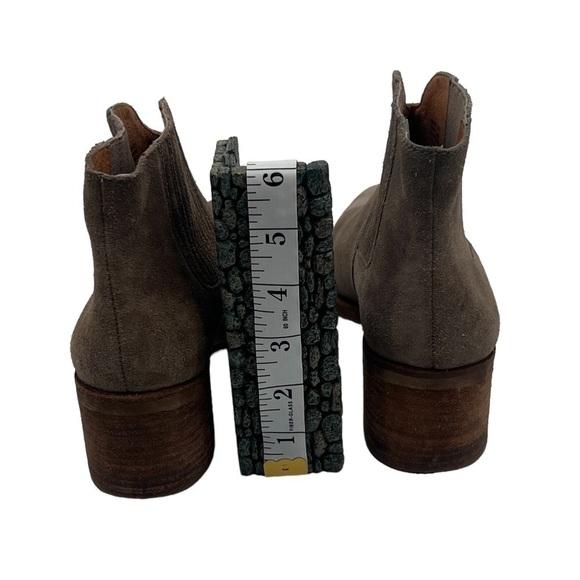 Madewell Taupe Block Heel Pointed Toe Ankle Booties Size 8 1/2 Women’s - Picture 8 of 10